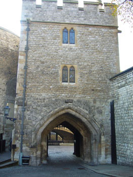 �����h����������B